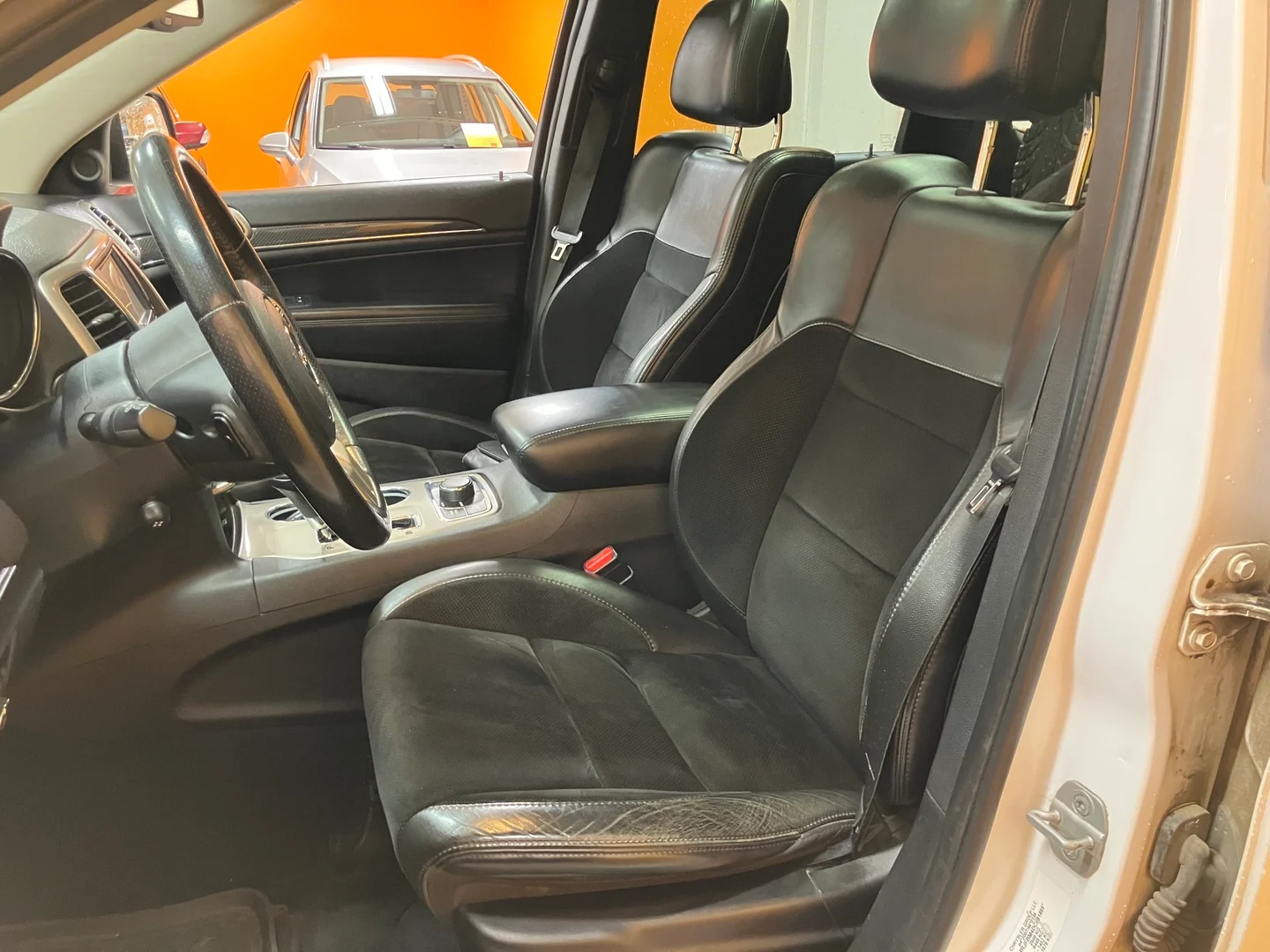 Car Image - 11PNJHzEc07gzDtr9ikxQ0