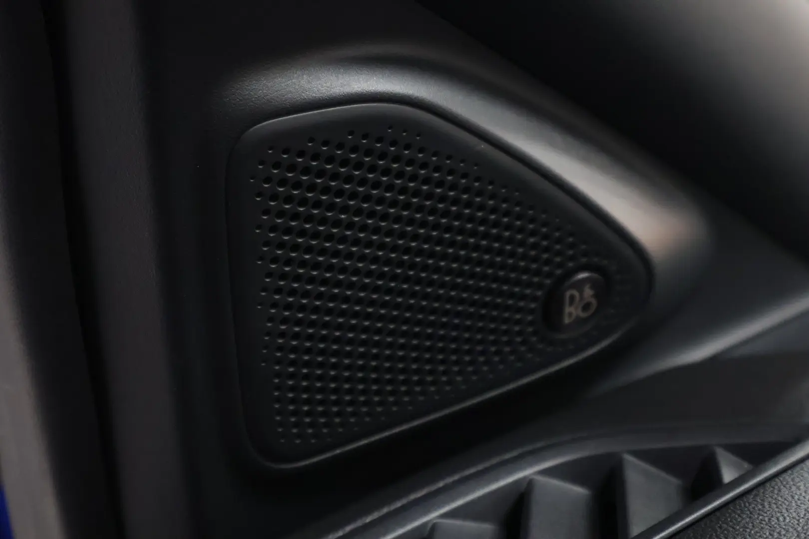 Car Image - 2oot2siioAq3dRyNcI2e2I