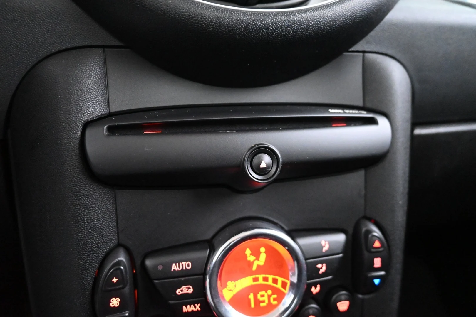 Car Image - 2vF1fJibgEPfMivkHAndoK