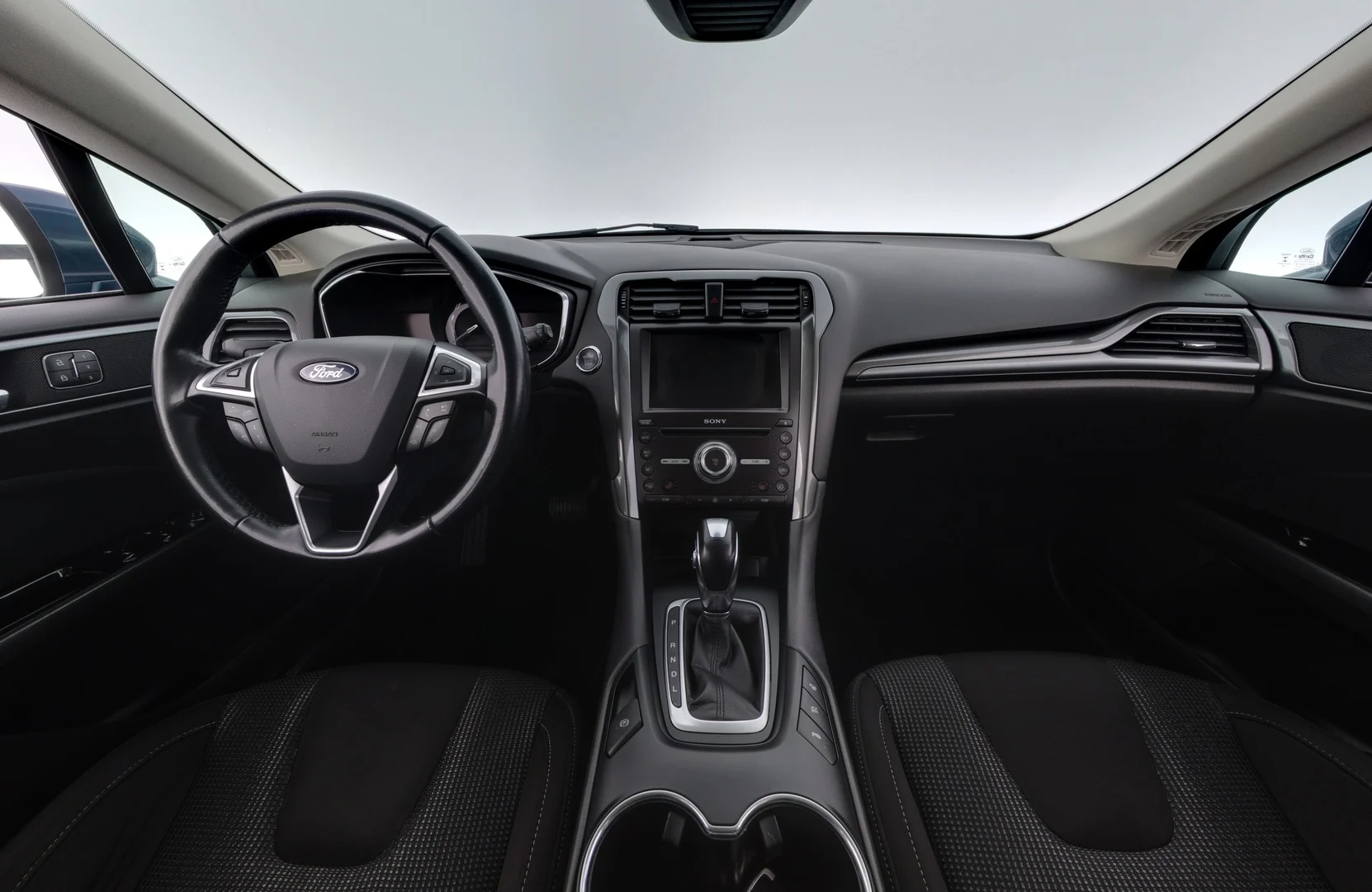 Car Image - 41xNm5eVGZkeySQj1LJCve