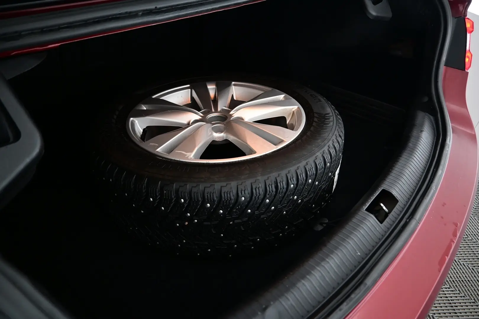 Car Image - 7kiOyChYXi6fucO8F9RUNH