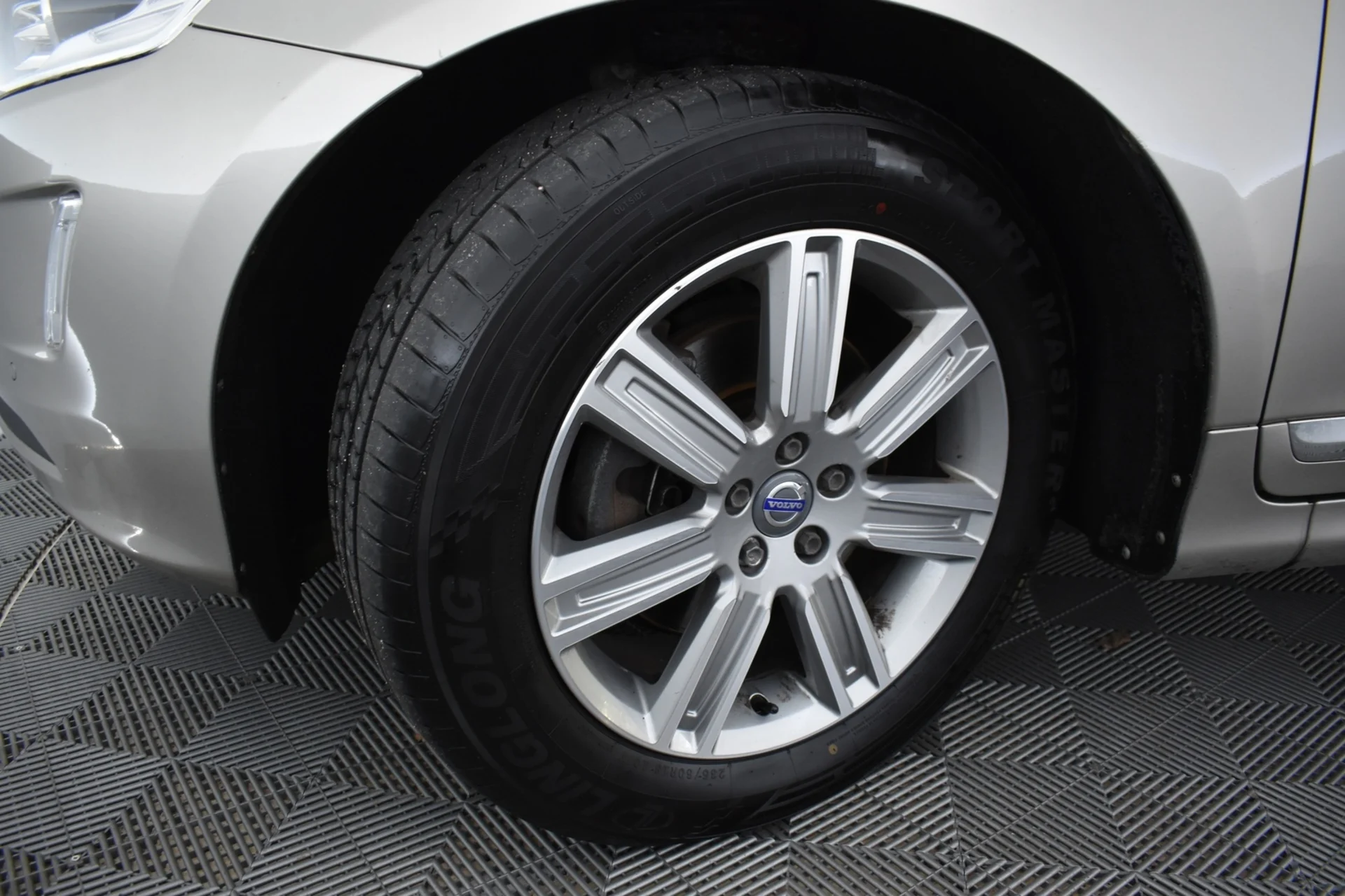 Car Image - gqYJuqm2GjoBUTkz91xLc