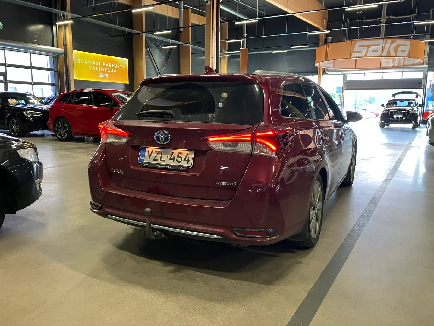 Car Image - 2Da5dn5oBneMDX8jn6gEsA