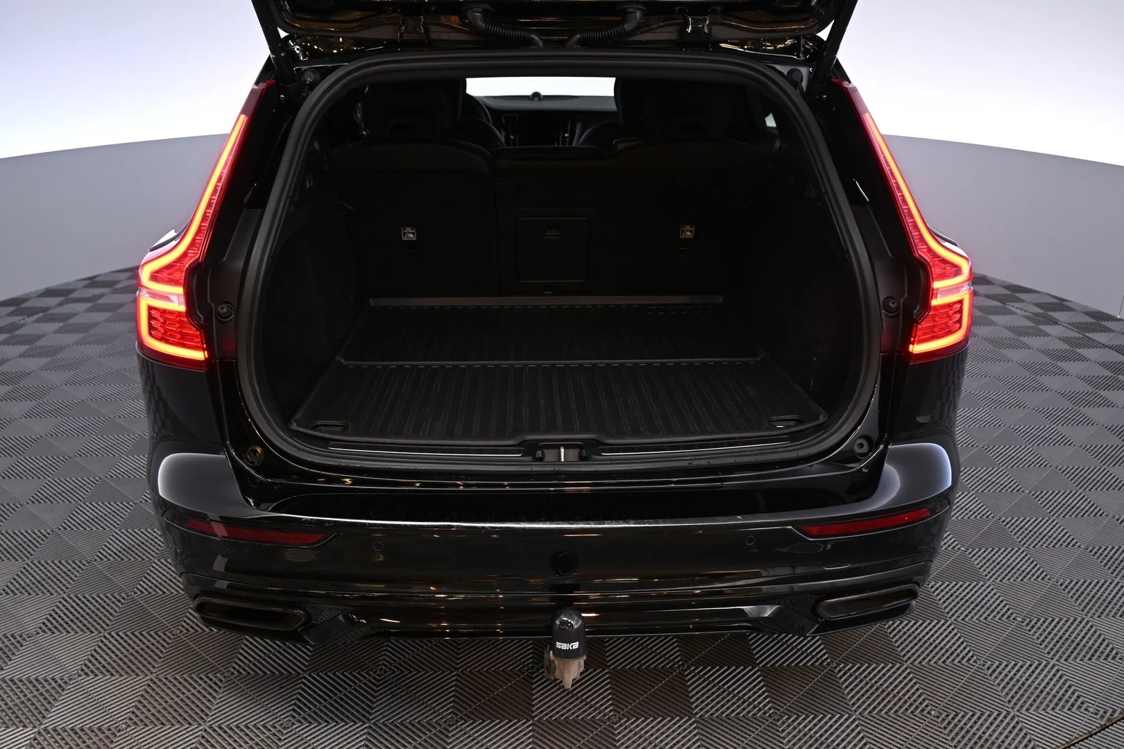 Car Image - 1EKQ5ggMUI4pq1RDsOQaEy