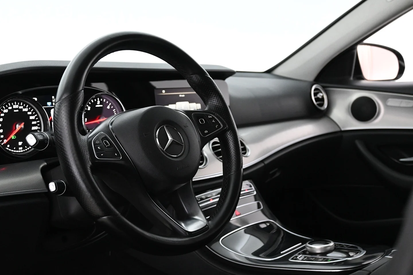 Car Image - 3ByqpgQjtgZnTSbmG1Nrjb