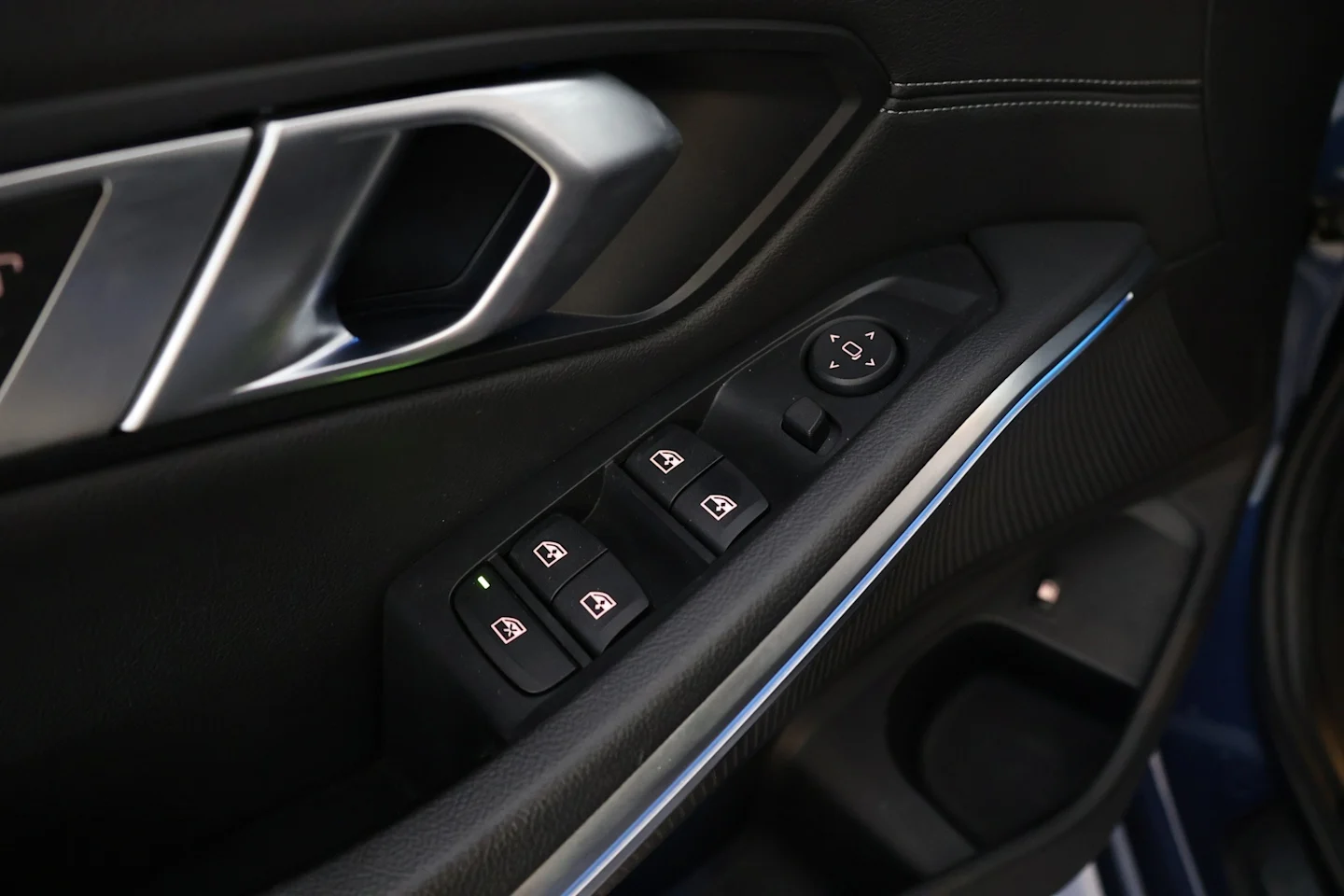 Car Image - 4TJWIZKplAoY1ov1IbxHOj