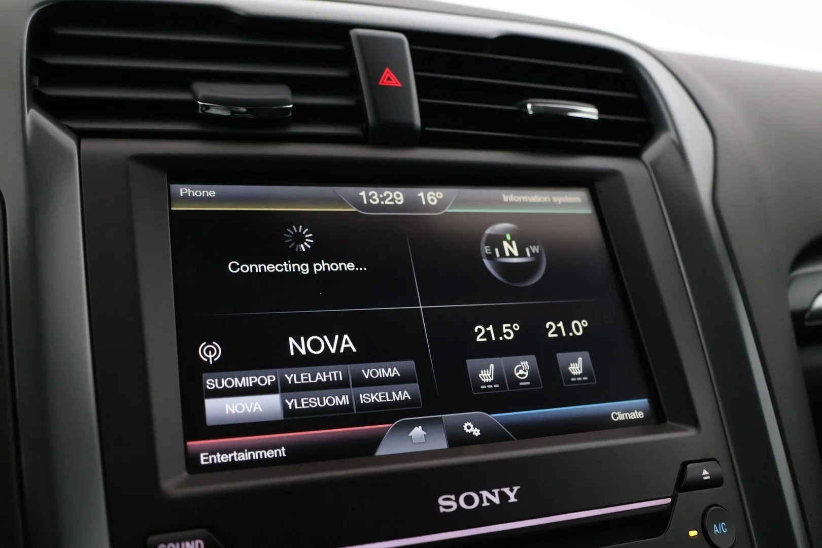 Car Image - 5VjyBknPQDnhwYeOqzQ6xf