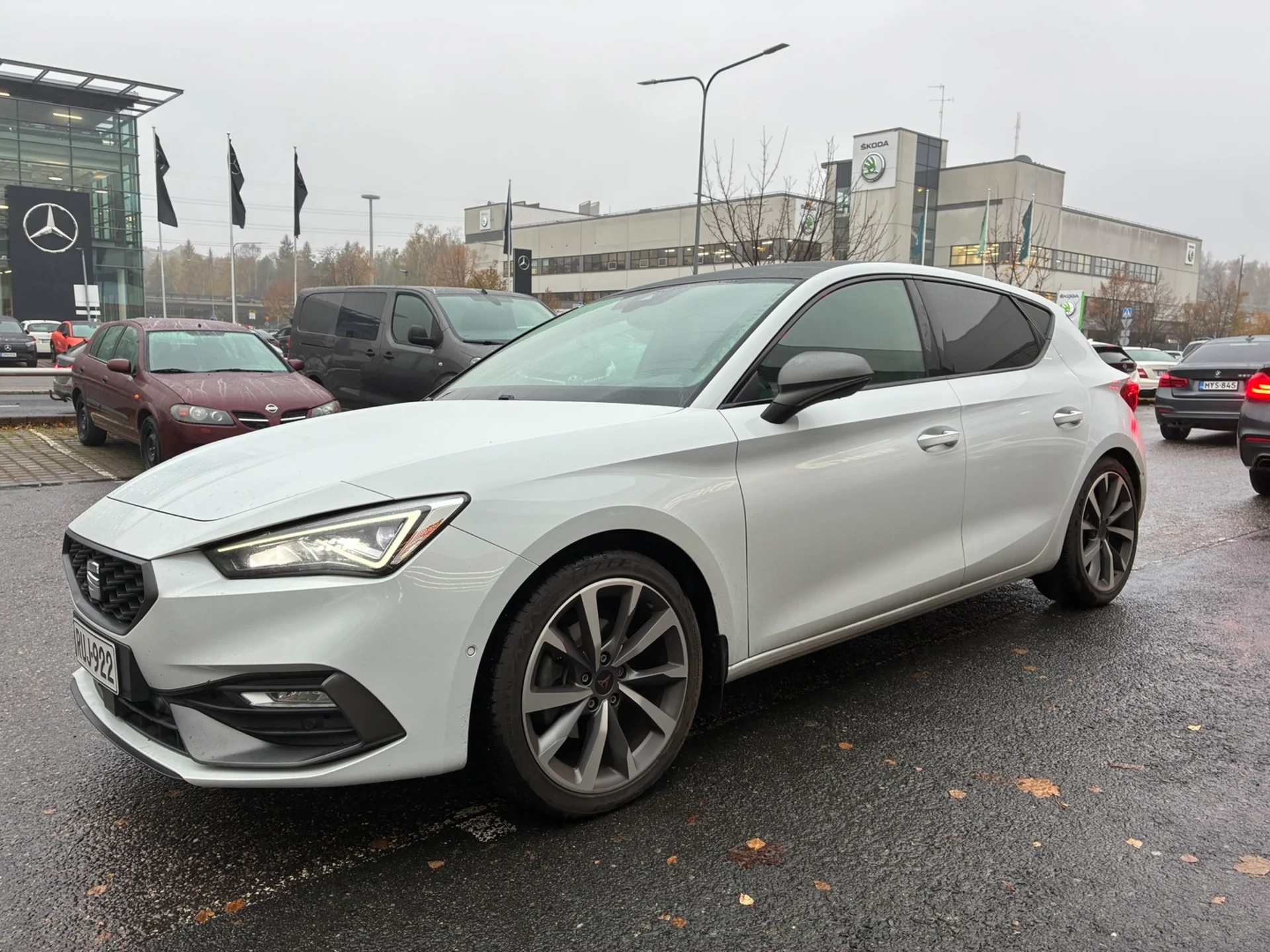 Car Image - 5wdGH658SYCIRsn5O5qF3T