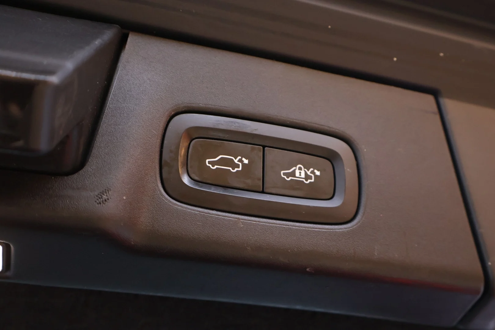 Car Image - 5Qv01DtLbuCGJ66LSfrFBa