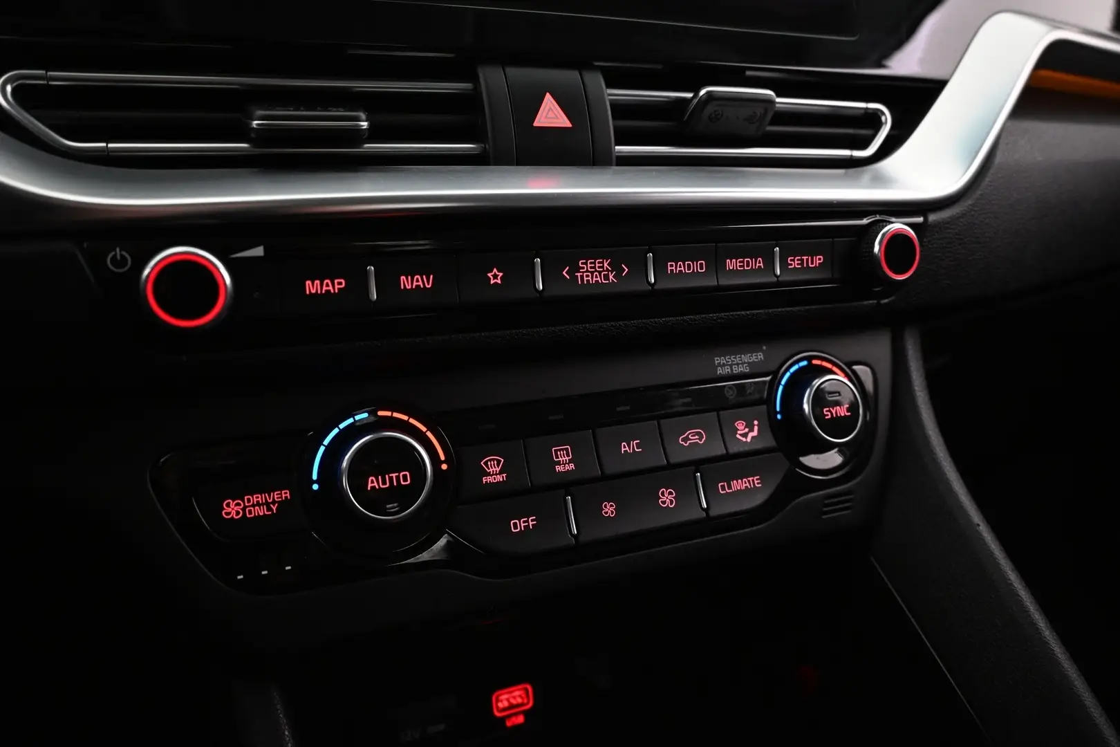 Car Image - 4xc4gDaNq6b3kqjcHMx2Ii