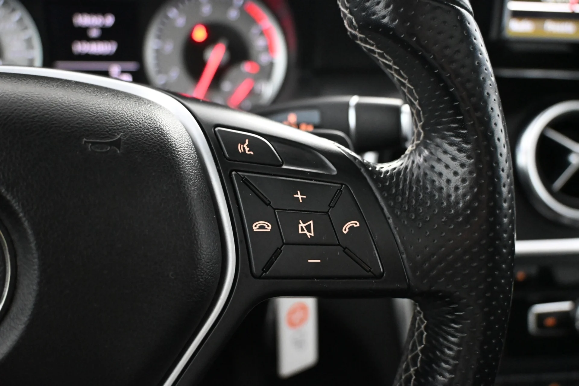 Car Image - 4X3jp2HkW1CxxkjQ1xDvqj