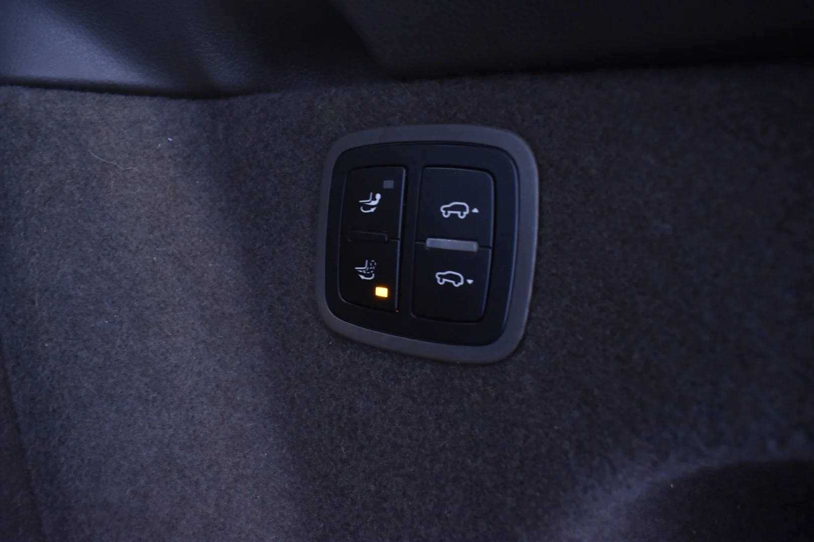 Car Image - 2bwZcDxeulxozHRIsW7MLT