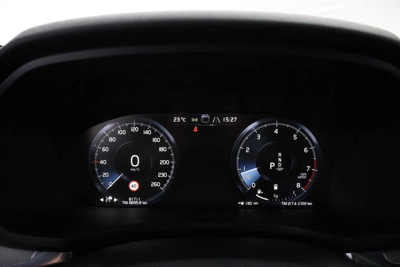 Car Image - 1Fpq9bJEU2MzFkSznXvD6h