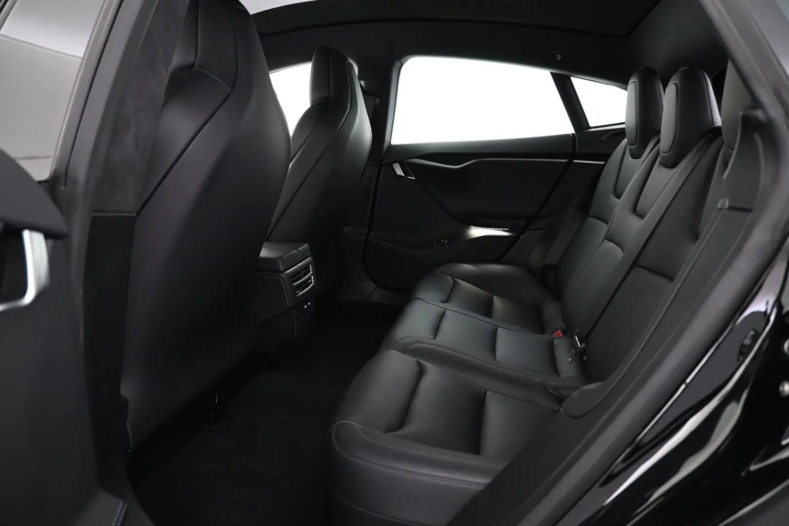 Car Image - 2dj1F4G8sml8fz7s1LkcyZ