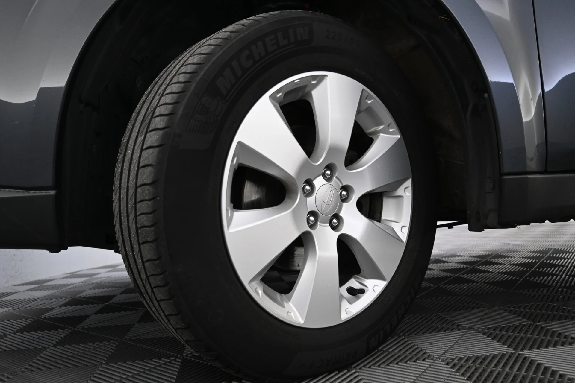 Car Image - 4Ar5bo45WnhzLRV4olH62W