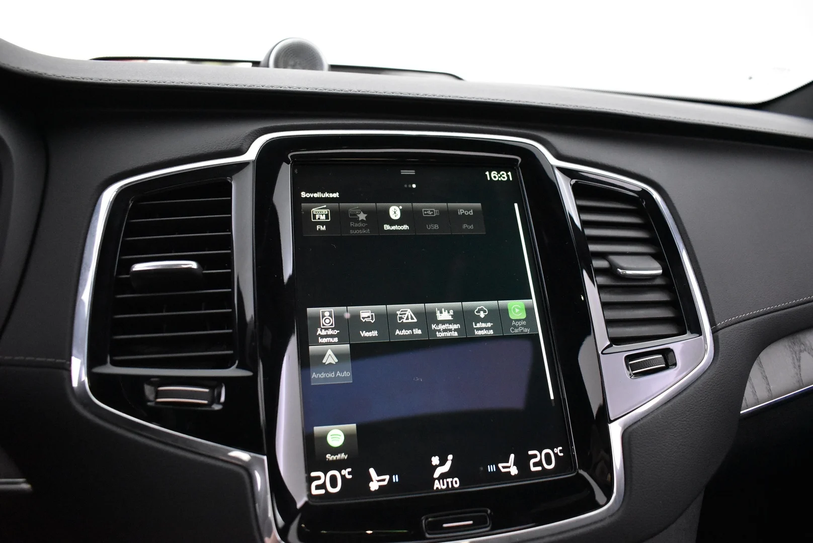 Car Image - 2Ky2hcMWNUhvbrDxqzSLZ6