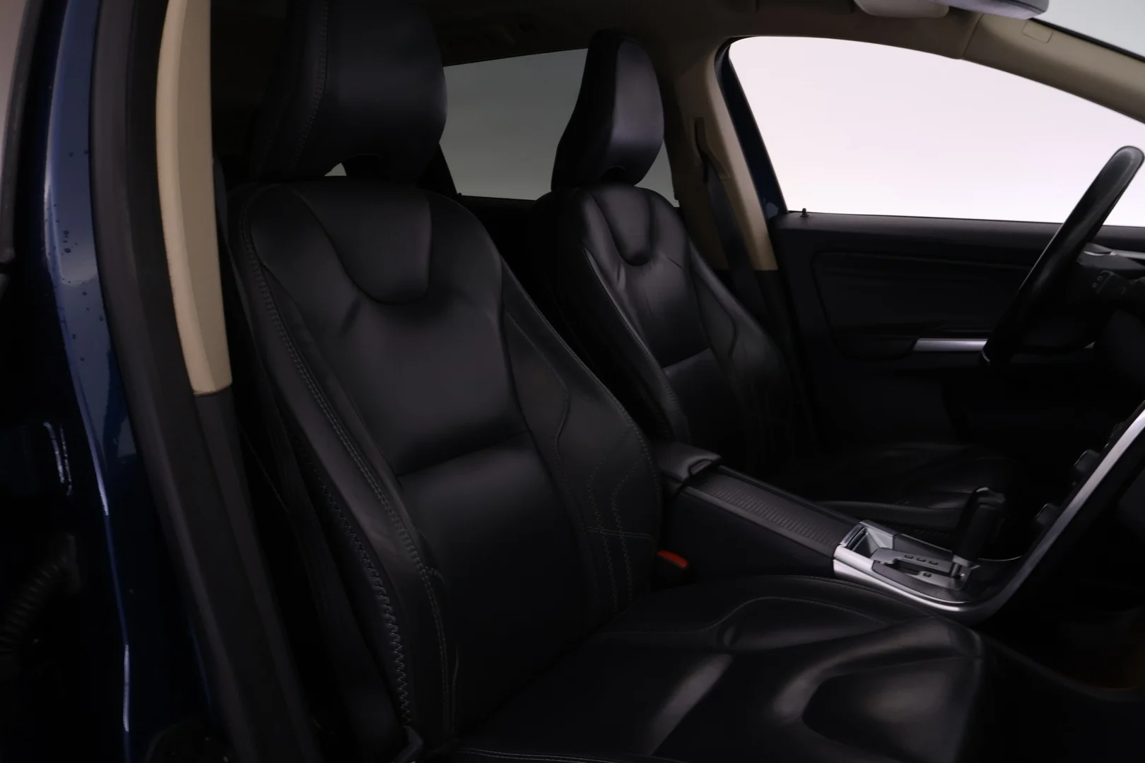 Car Image - 3BIhHpoRJqdmFxXRaCoGWd