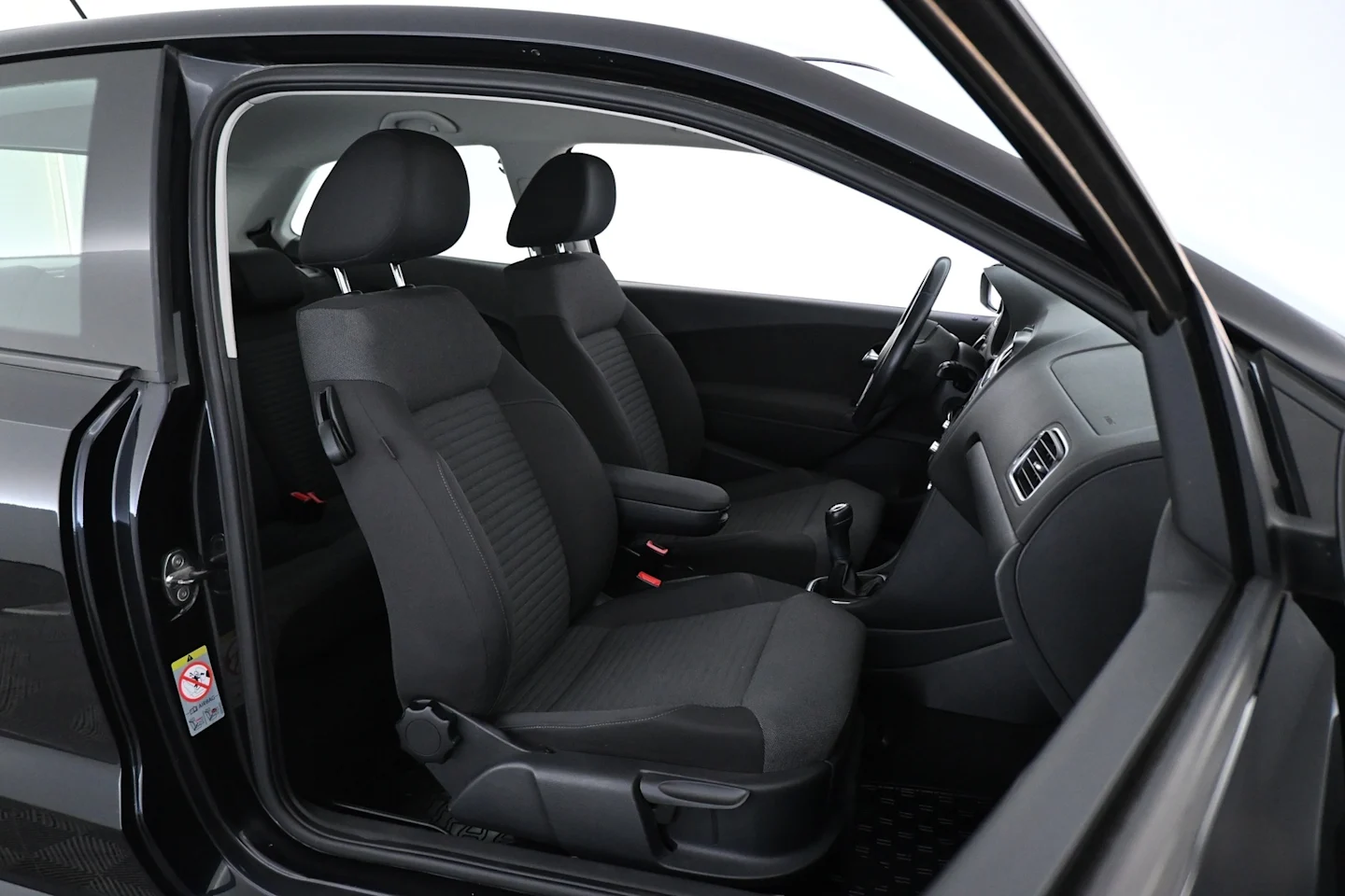 Car Image - 4p9zwhhqlZMiocGPmuuvZ3