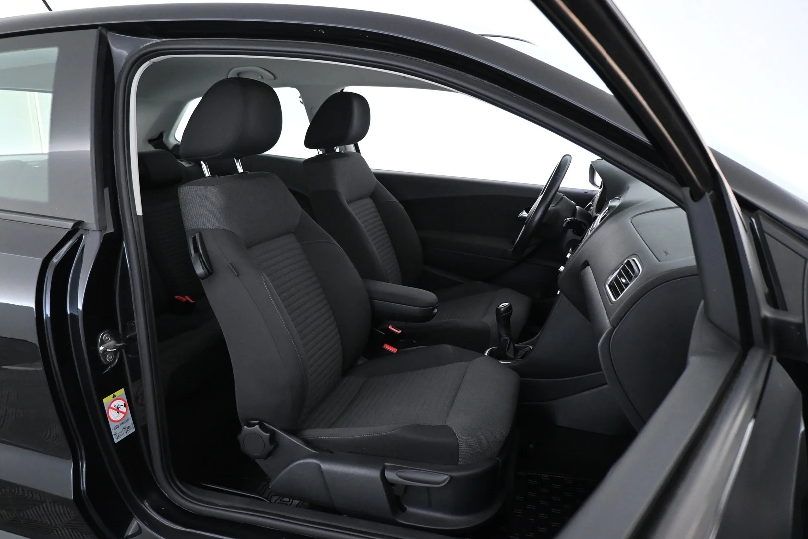 Car Image - 4p9zwhhqlZMiocGPmuuvZ3
