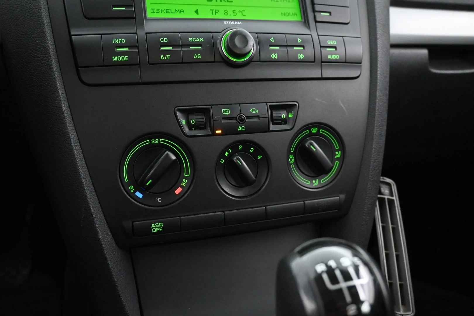 Car Image - 6IlfrnjFu2UryQA2rGWwcJ