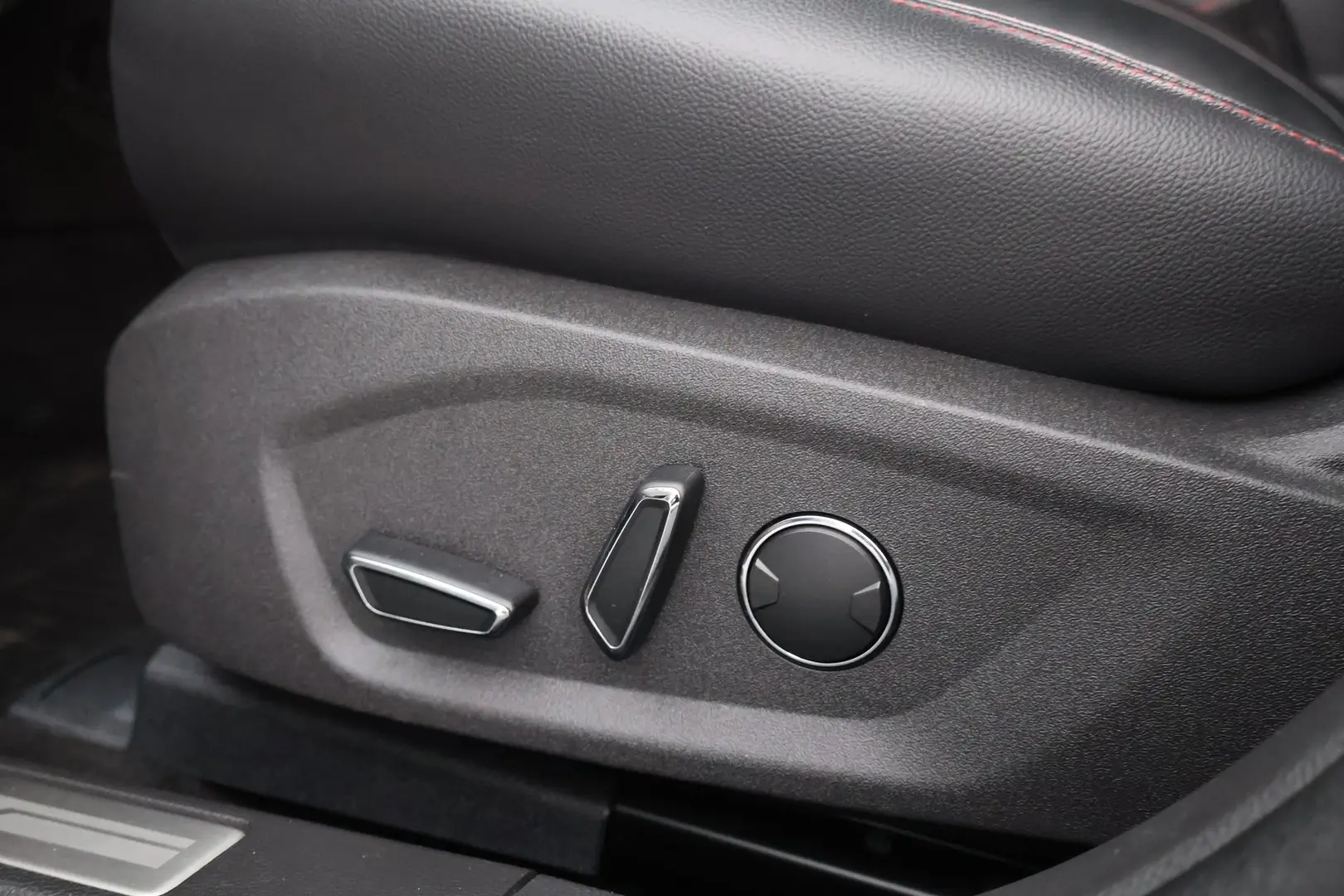 Car Image - 5e8SJJcycR2SHMnUMQvr67