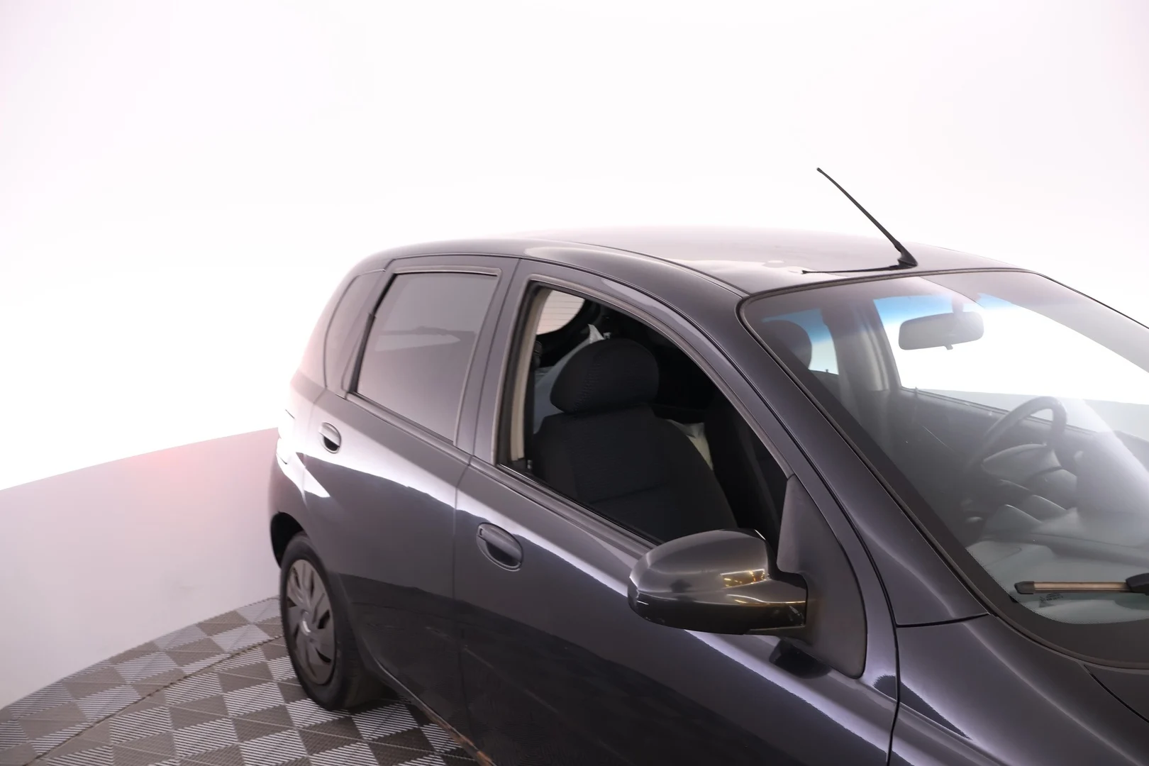 Car Image - 244B2KHBxW26BNf0kxc5by