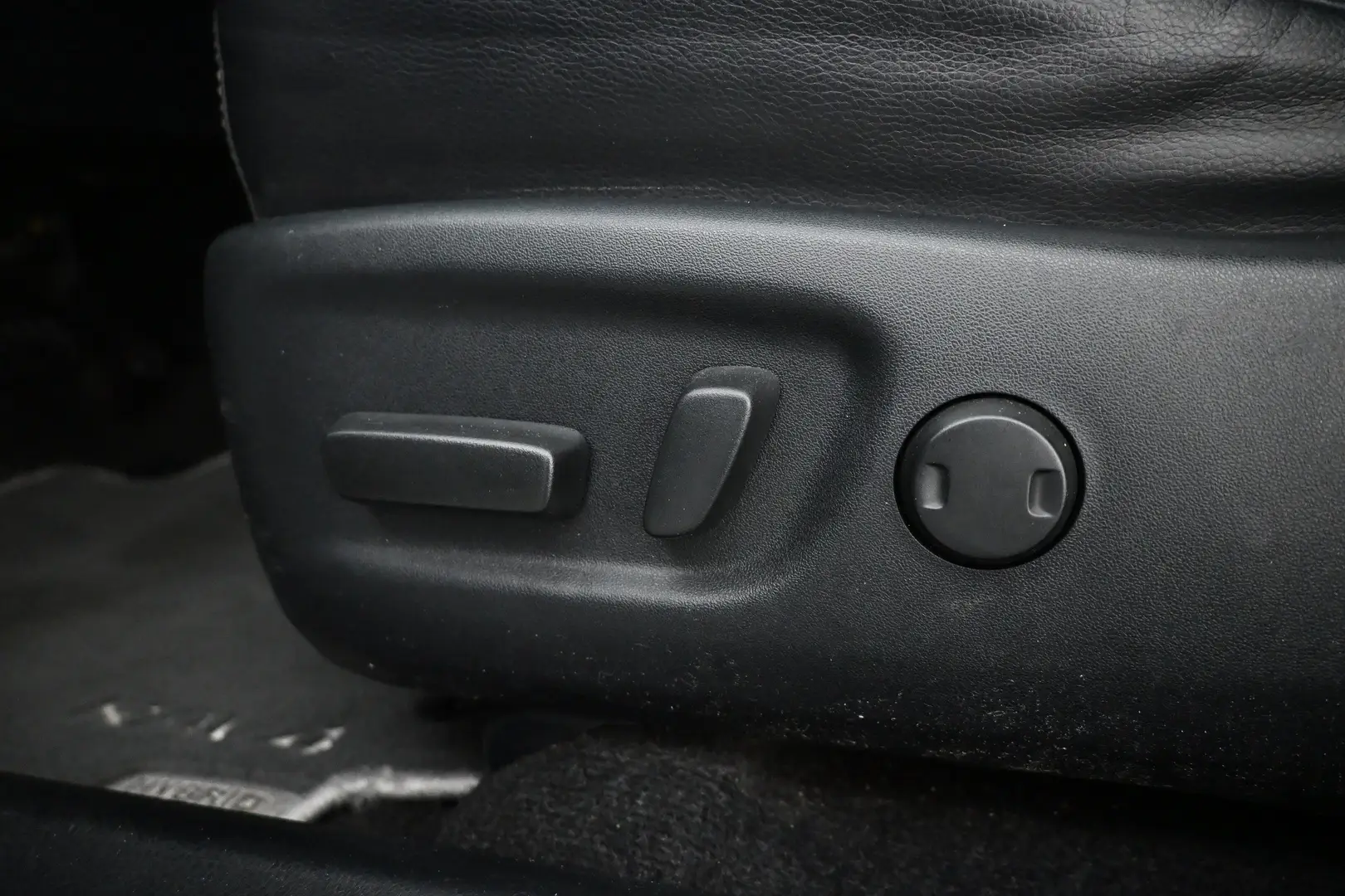 Car Image - 37YC0ZSR9RIP7rUAfIDjdi