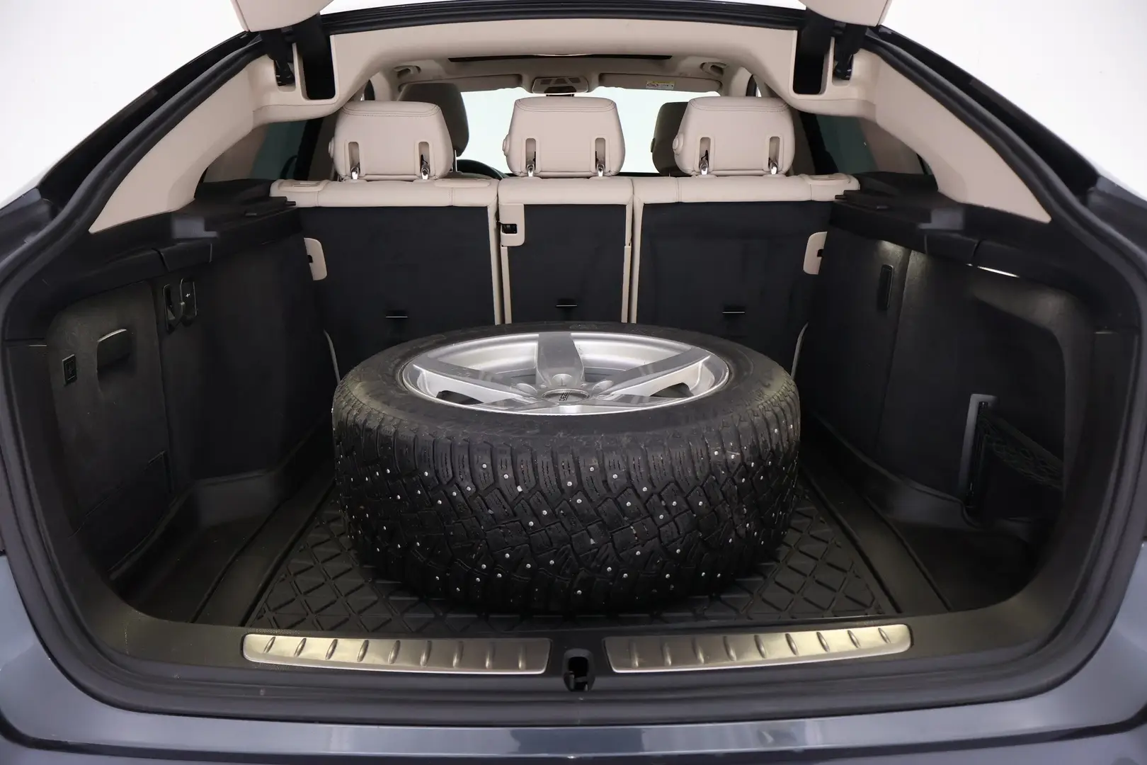 Car Image - 2eCCmkZvntQY0EtAsOaMEp