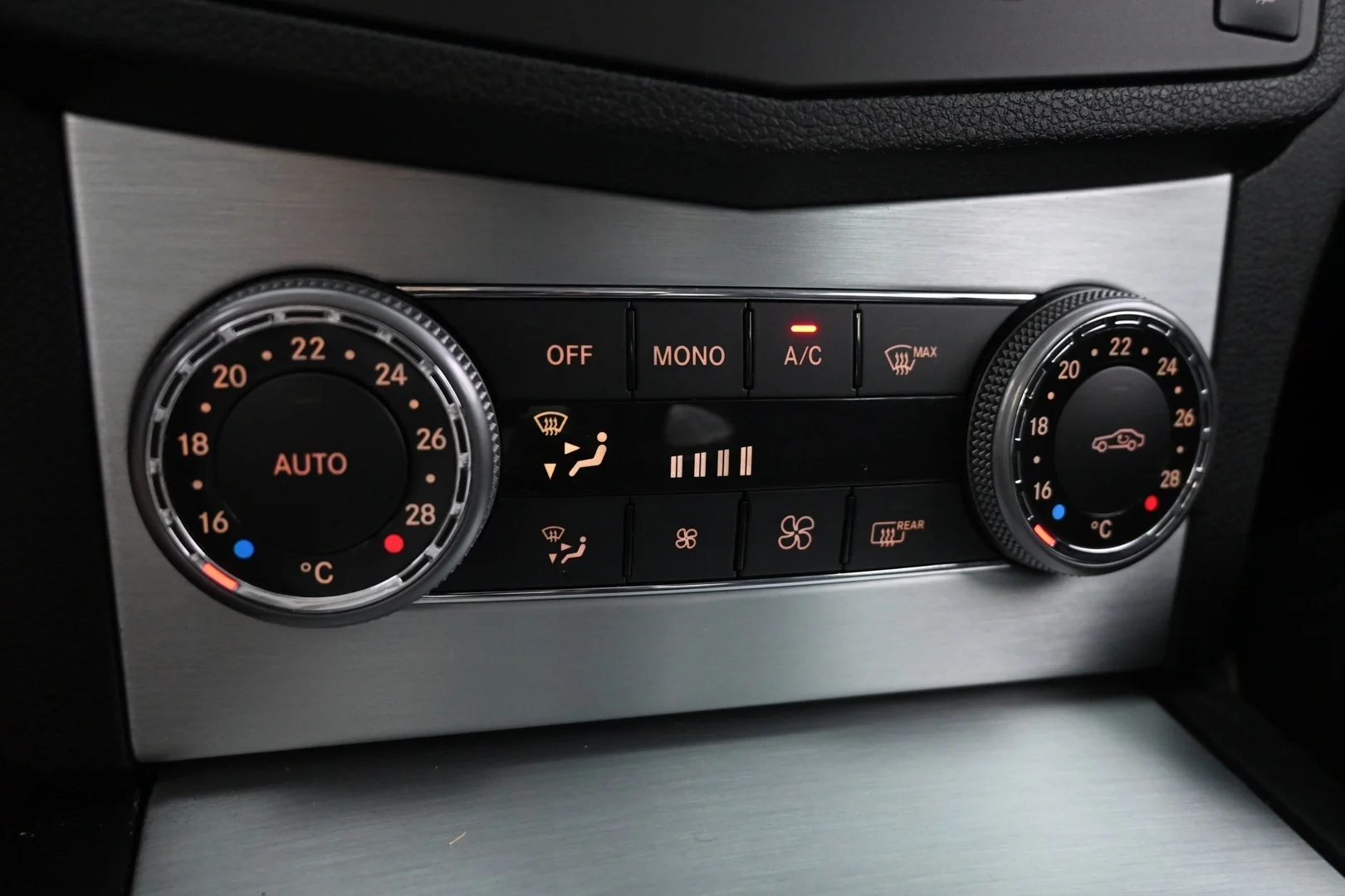 Car Image - 6kXvAWTc80ylmBXB3YvLMF