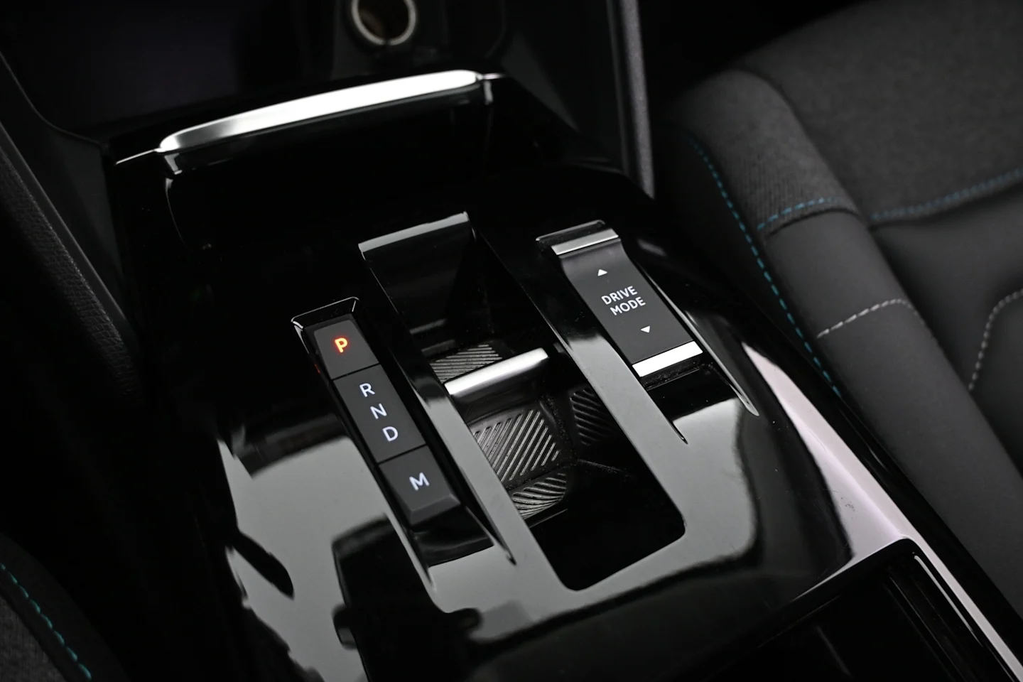 Car Image - 3olIPgj792PQOr6AdHpHBz