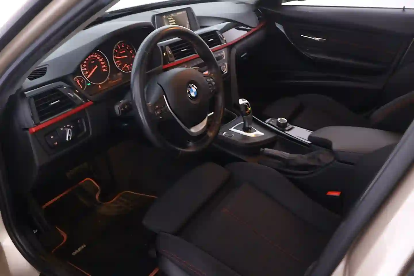 Car Image - 4ySoyAhNxrDNuieAOj5I68