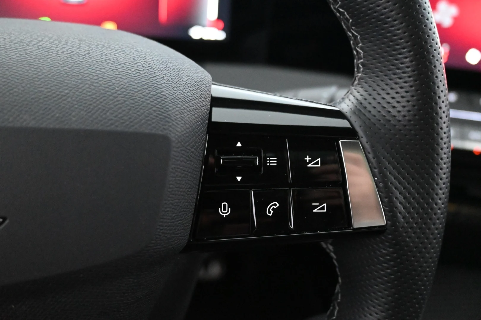 Car Image - 5bT2F7MK9cA6vcnjGsdogL