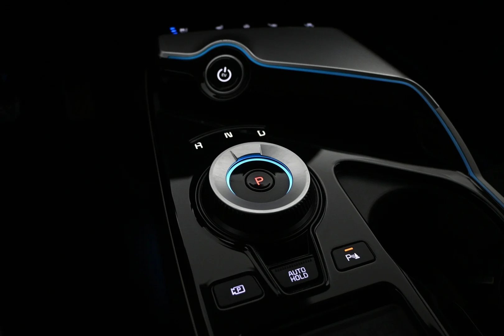 Car Image - 4Ji7j5Mw4TvSmzrCLYYeu3