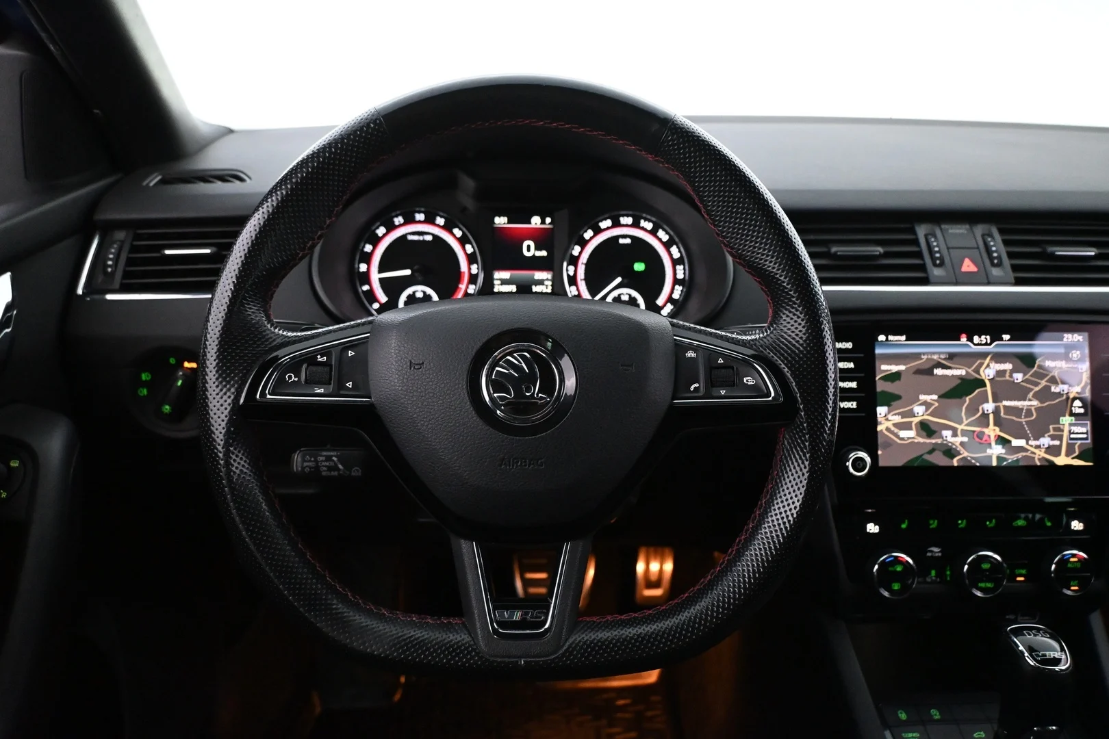 Car Image - cv10tFgoMR17Xz4XF98bd