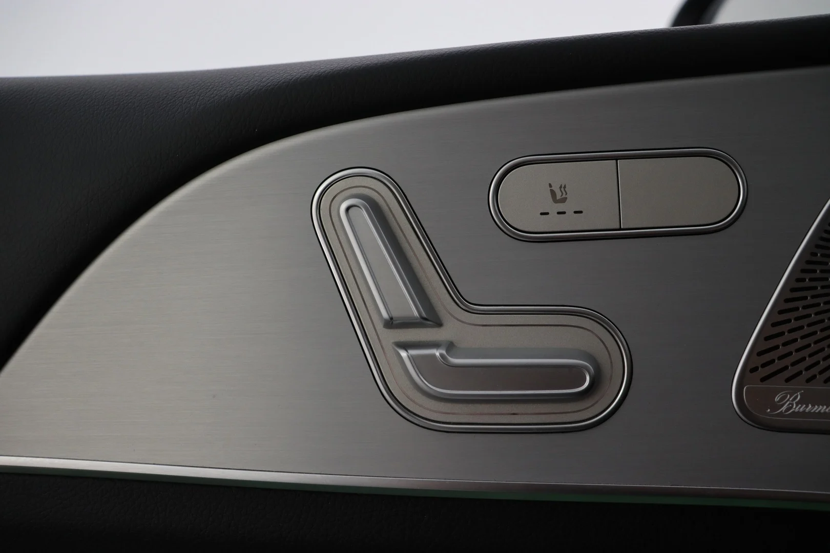 Car Image - 2NsUQdo8wbBNBdrLOJs6vq