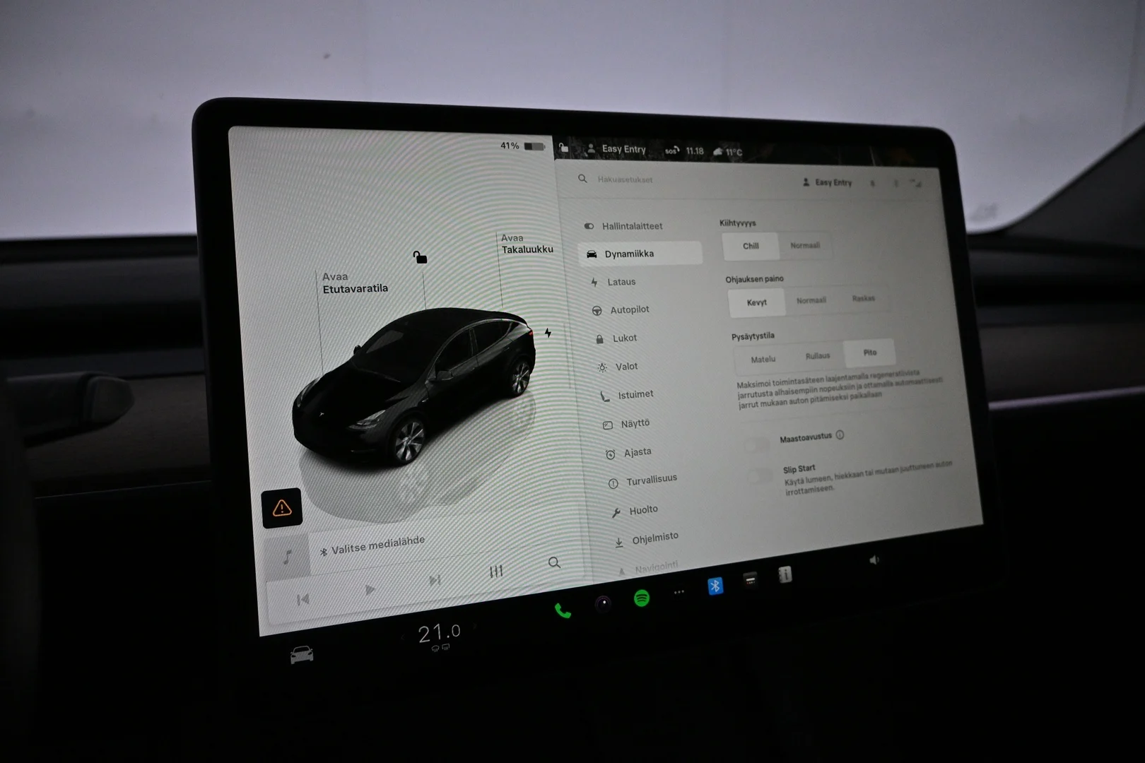 Car Image - 46wBA2KVgO2O7WS9L9qZfk