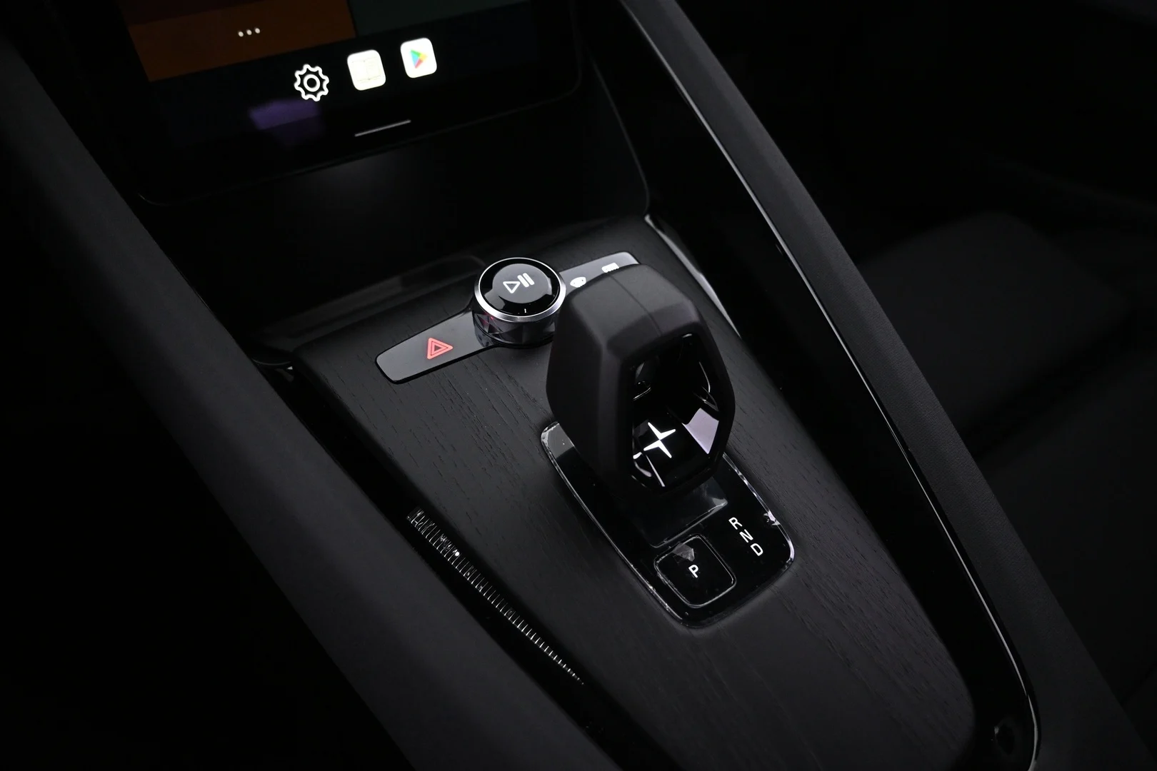 Car Image - 4ndjW8uFrMkXIl3lbc5k37