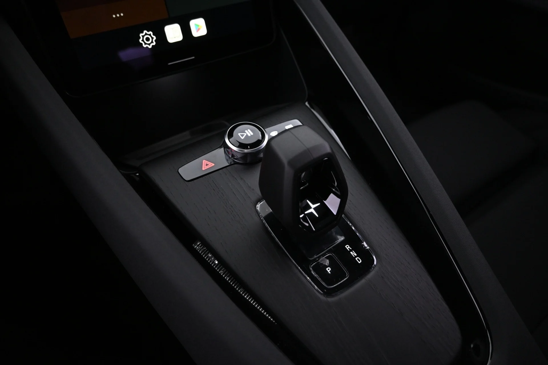 Car Image - 4ndjW8uFrMkXIl3lbc5k37