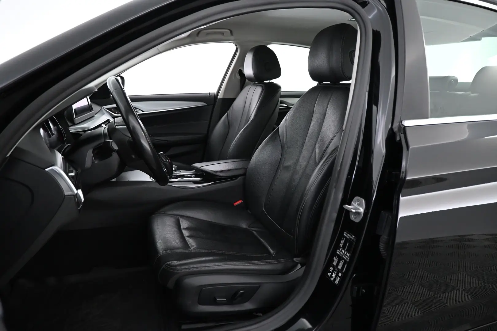 Car Image - 1JErrSYLPTFDCuzLX8pmL9