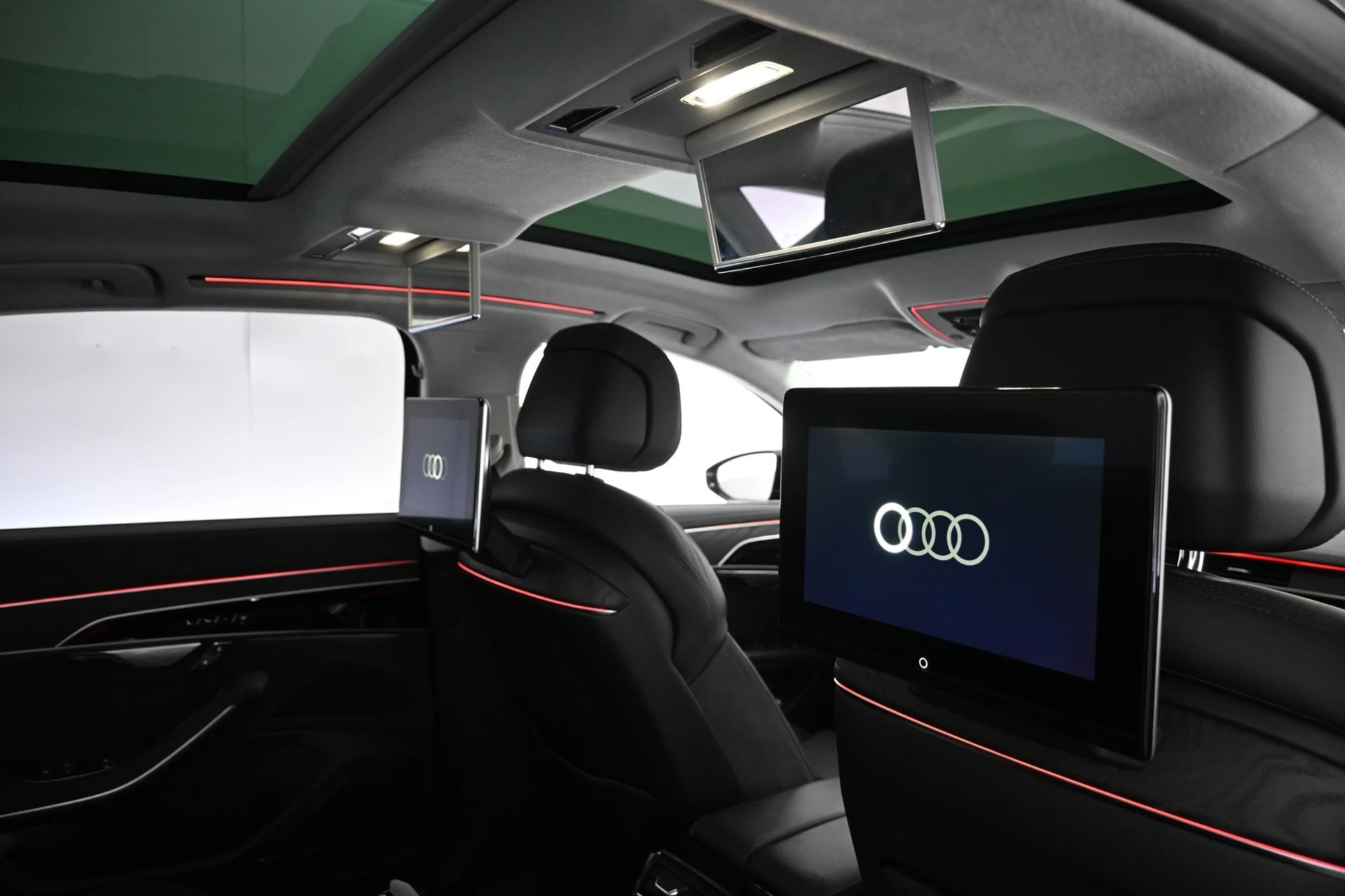 Car Image - 5yyDnLHbNeSdEFyc7pbLjM