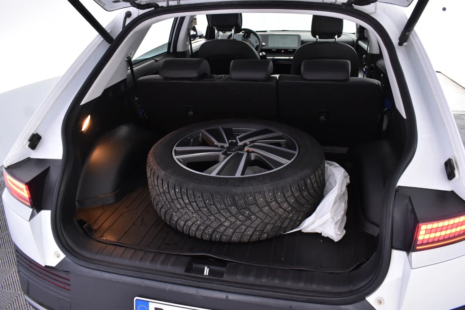 Car Image - 5pFK3cvWc9qWJDmHif7Uzc