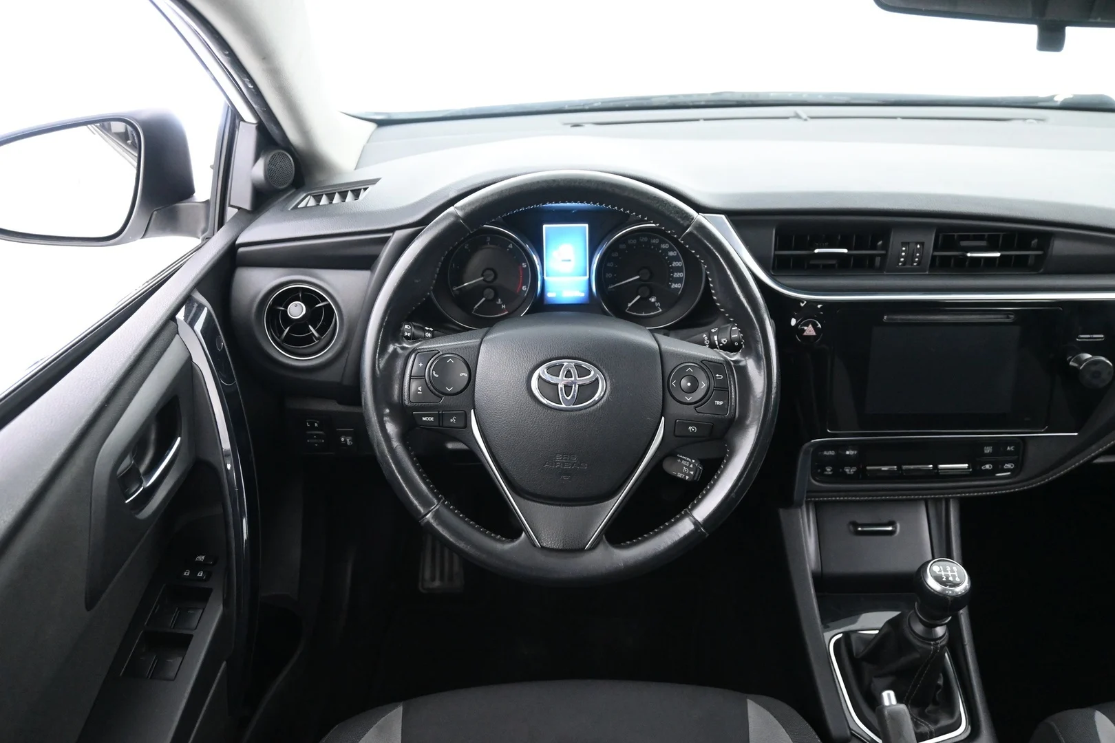 Car Image - 4SaKi5Z28Q9qy4N1nmpPV0