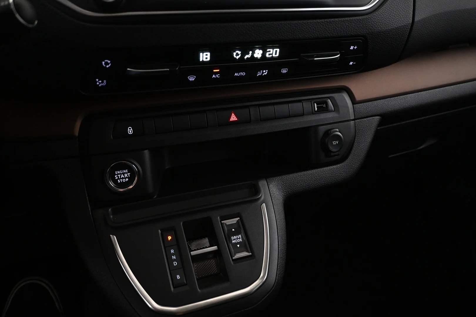 Car Image - 6TrZWcxUuM6gsbRuw1TRpZ