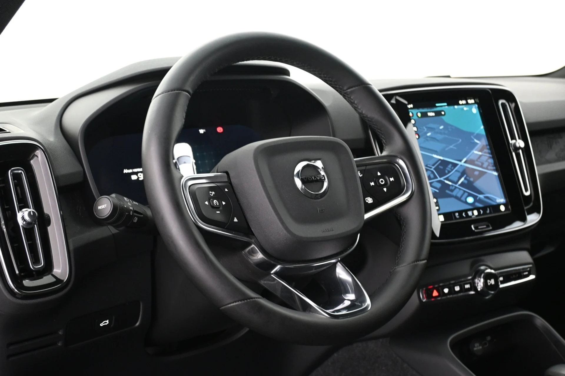Car Image - 7iBPxfRbAoKtLvQjR49IVN