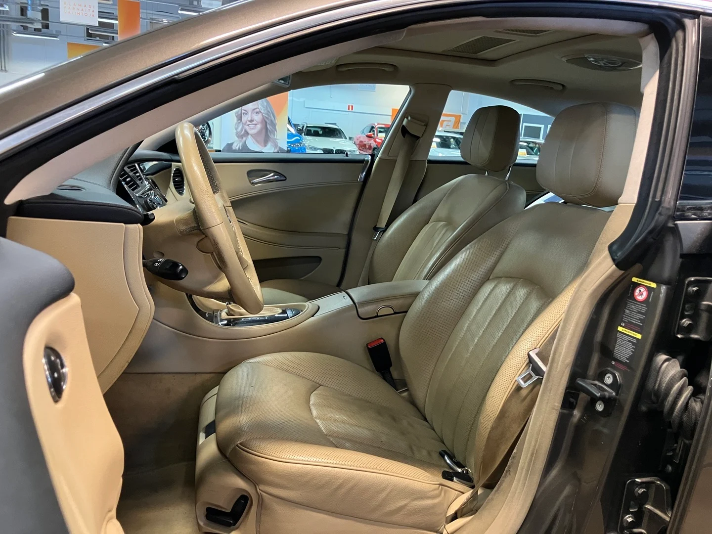 Car Image - 2uHhzAygcmG85Yg0jM24LI