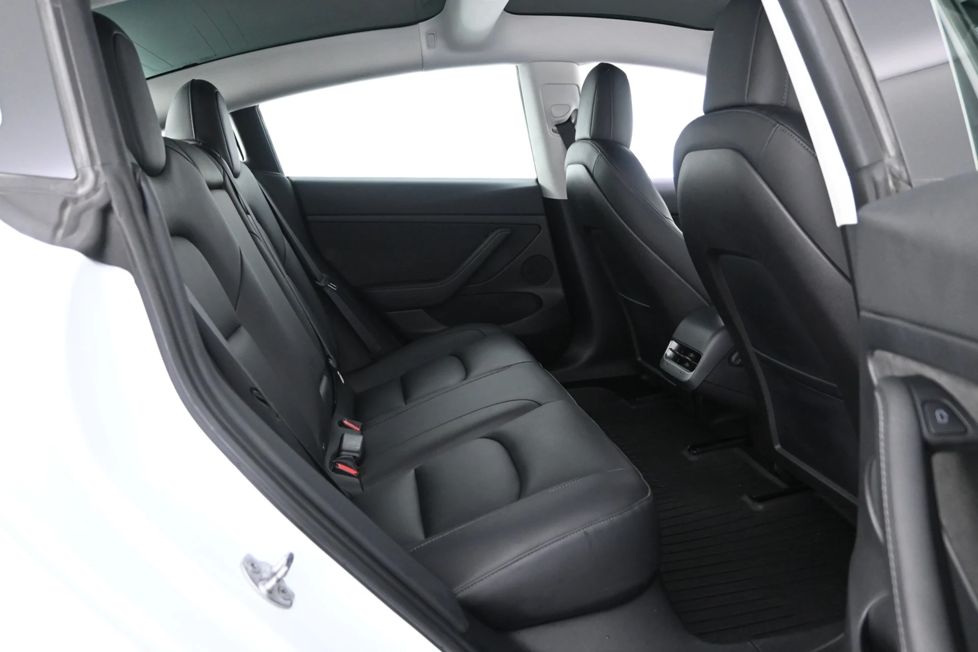 Car Image - 3MLmFNQ20978r3ykSnVEyV