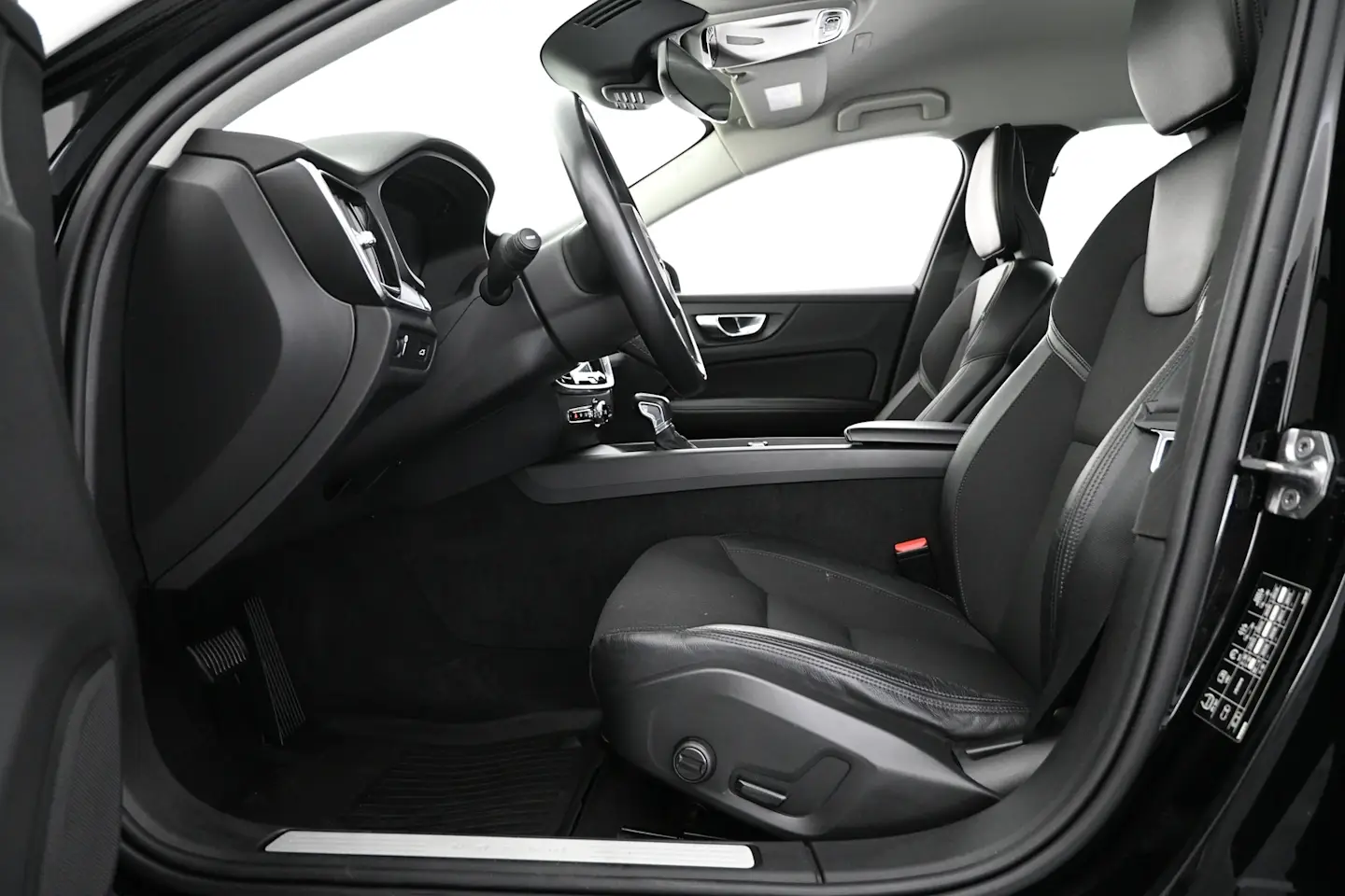 Car Image - 7d4dnpzTr6G5Xq8Xdor9F5