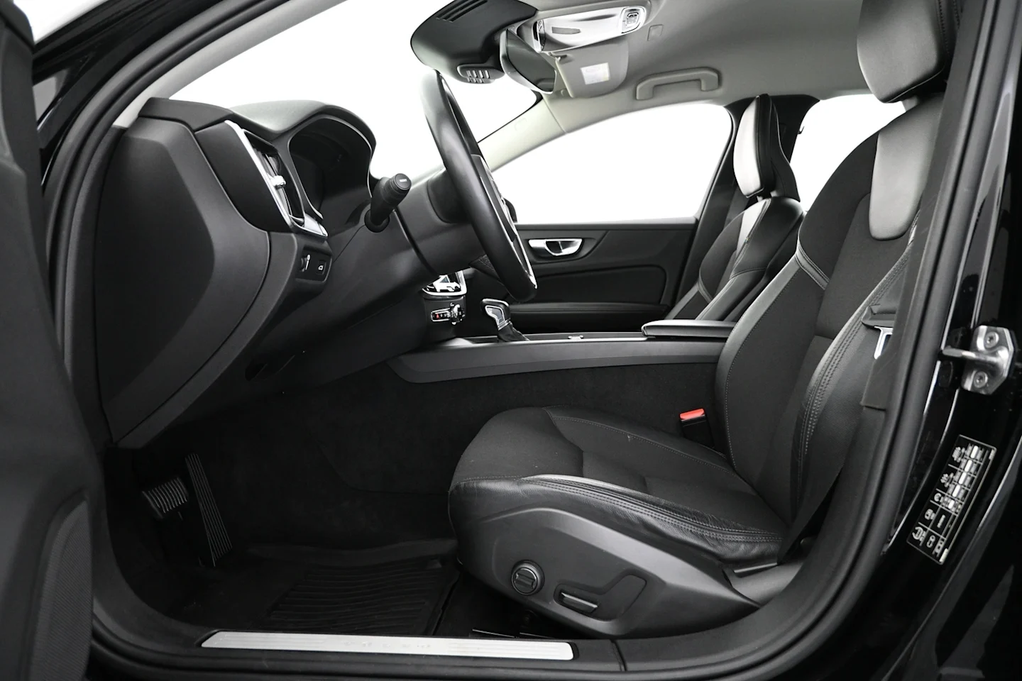 Car Image - 7d4dnpzTr6G5Xq8Xdor9F5
