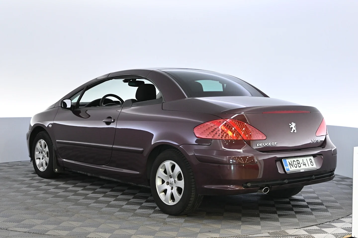 Car Image - 5neDdy8WPpiPPT0KJ58zfA