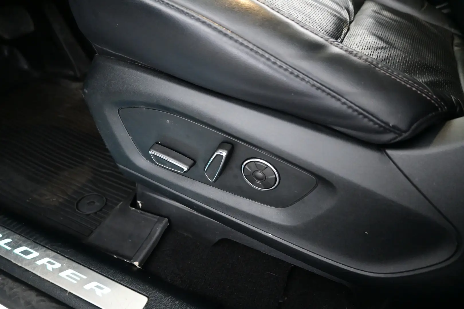 Car Image - 6IKjRzBbKOeRXORRsgRhOW